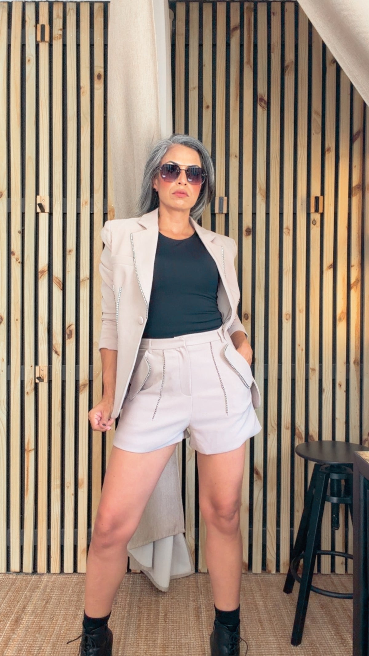 Set Blazer + Short con Pedrería